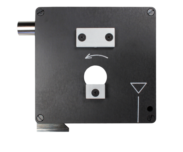 Zweiteiliges Fräsergehäuse für Varga VA 1 und VA 10 Tischkreissägen, mit Zunge und Späneabtransportrohr; ohne Sägeblatt.