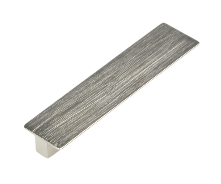 T-Stop aus vernickeltem Messing für die Varga VA 10 Tischkreissäge zur präzisen Positionierung des Sägeblatts in der Führungsschiene.